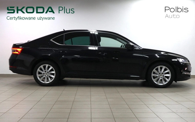 Skoda Superb cena 124900 przebieg: 115374, rok produkcji 2020 z Olsztyn małe 301